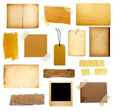 Çeşitli antika kağıt koleksiyonu, bant, fiyat etiketi, beyaz arkaplanda tahta tabela