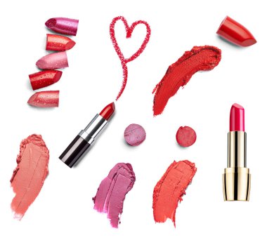 Beyaz arka planda çeşitli ruj ve kalp şekilleri koleksiyonu. Her biri ayrı ayrı çekiliyor.