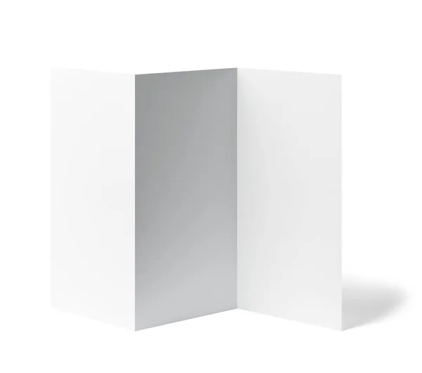 Закрытие Пустой Сложенной Листовки Белой Бумаги Белом Фоне — стоковое фото