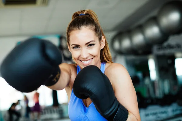 Portrait Healthy Fit Woman Gym Exercising Boxing — Stock Photo, Image