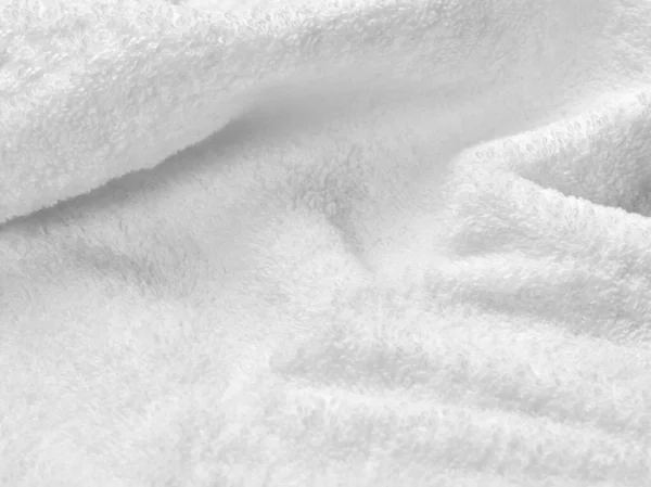 Close Van Een Witte Handdoek Badkamer Witte Achtergrond — Stockfoto