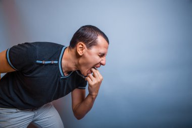 Avrupa görünüm brunet erkeğiyle kusma Merhaba koyarak neden olur
