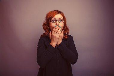 Avrupa - kadın 30 yıl seyir elleri ağzı üzerine ret