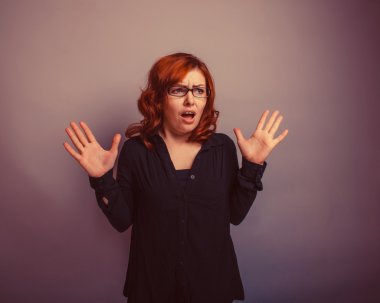 kadın Avrupa görünüm 30 yıl nefretle, ağzını açtı 