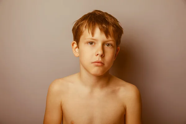 Baby boy teenager European appearance brown hair naked to the wa — Stock Photo, Image