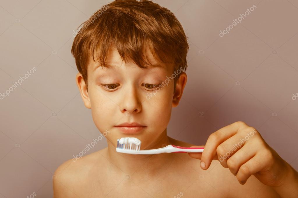 a-boy-masterbaiting-naked