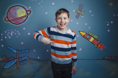 çocuk genç Avrupa görünüm Brown bir blac sırtını döndü