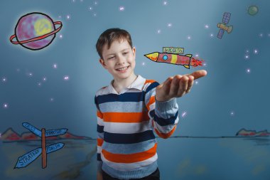 çocuk genç Avrupa görünüm Brown bir blac sırtını döndü