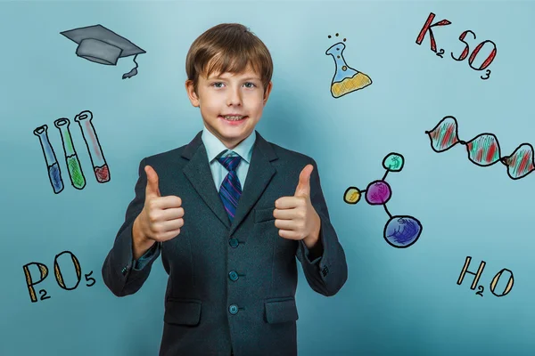 Вчитель хлопчик хімія підліток студент бізнесмен жести великі пальці — стокове фото