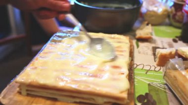 Hazırlık şifon tatlı katman kek yaşam tarzı dekore edilmiş