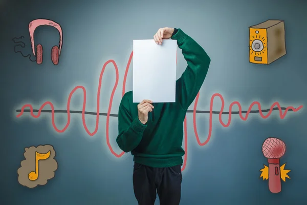 Adolescente ragazzo faccia chiudere bianco carta suono onda musica radio sketc — Foto Stock