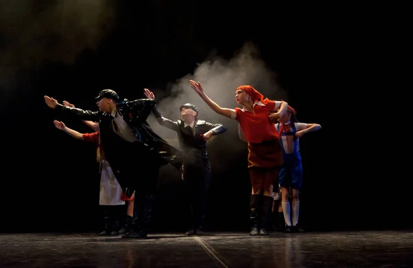 Petersburg Rusya 2015 Çocuk Dans Topluluğu Dans Lenin Sovyet Sosyalist — Stok fotoğraf