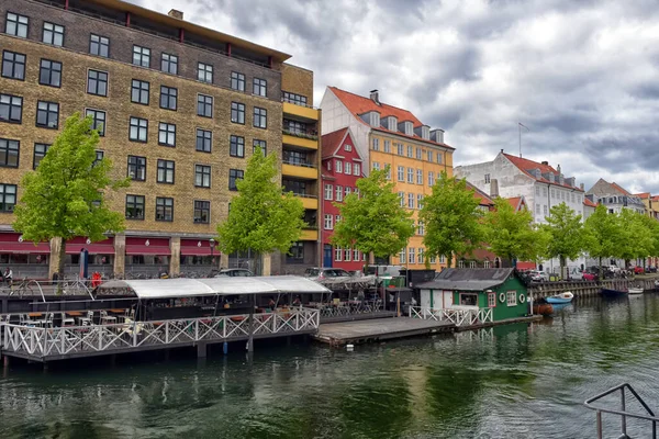 코펜하겐 덴마크 2016 천연색 배들이 반부두의 덴마크 코펜하겐의 구시가지 — 스톡 사진