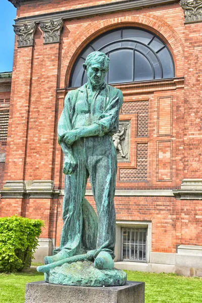 Copenaghen Danimarca 2016 Statua Fronte Glyptotek Carlsberg Museo Arte Copenaghen — Foto Stock