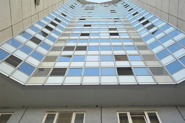 Multi Storey Building Many Windows Upward View — Stock Photo, Image
