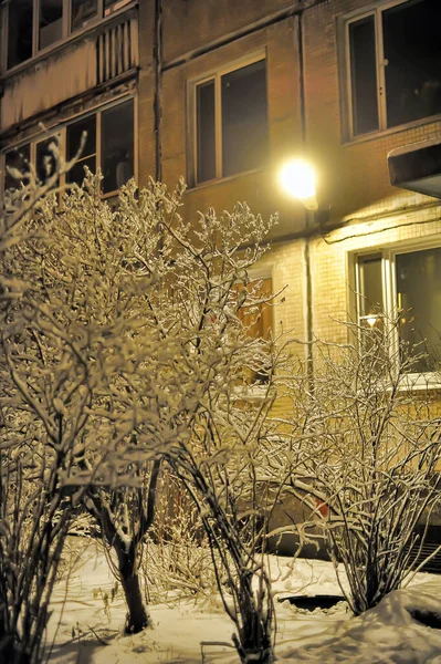 러시아 상트페테르부르크 2018 눈내리는 조명에 러시아 도시의 잠자는 — 스톡 사진