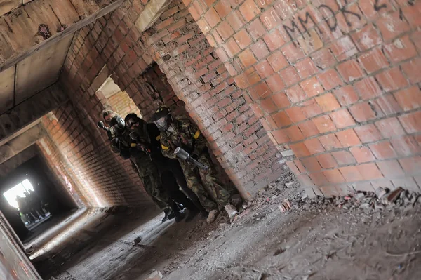 Petersburg Russia 2014 Açık Hava Paintball Turnuvası Yazın Sonunda Kamuflajlı — Stok fotoğraf