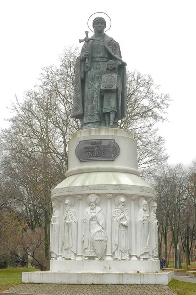 Pskov Russia 2016 Scultura Della Principessa Olga Del Principe Vladimir — Foto Stock