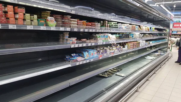 Oroszország Szentpétervár 2021 Polcok Szupermarketben Koronavírus Járvány Idején — Stock Fotó