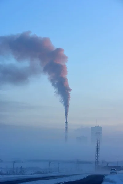 Rusya Vorkuta 2021 Boru Duman Kışın Vorkuta Madenleri — Stok fotoğraf