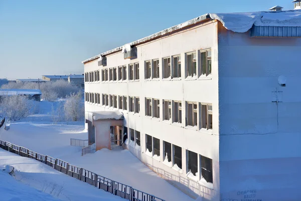 Russia Vorkuta 2021 High Snowdrifts Winter Abandoned School Building — Stock Photo, Image