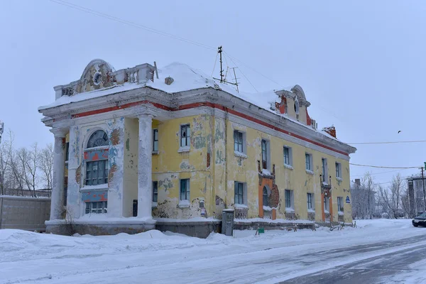 Rusland Vorkuta 2021 Oud Verlaten Huis Van Twee Verdiepingen Met — Stockfoto