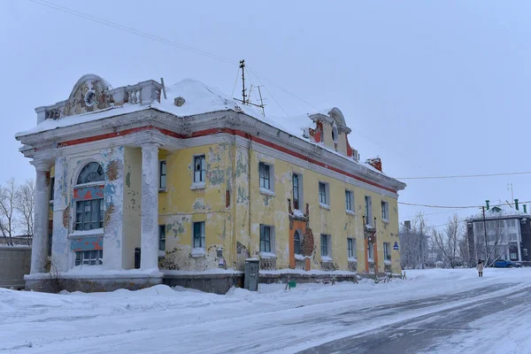 Rusland Vorkuta 2021 Oud Verlaten Huis Van Twee Verdiepingen Met — Stockfoto