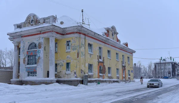 Russia Vorkuta 2021 Old Abandoned Two Storey House Frosts Winter — Stock Photo, Image