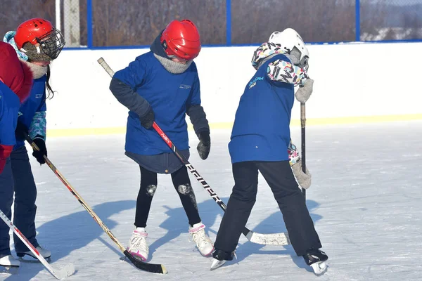 Rusia Kechevo 2021 Jugando Hockey Sobre Hielo Una Pista Hielo —  Fotos de Stock