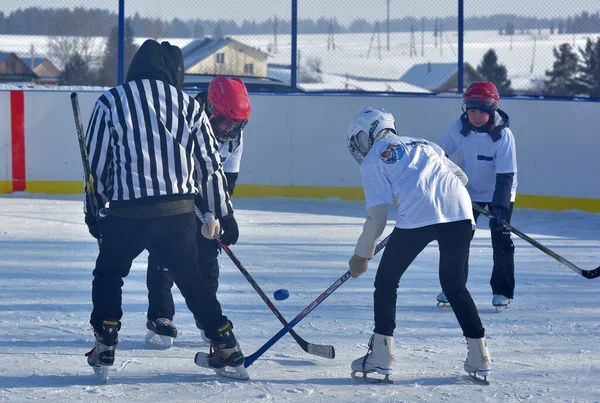 Russia Kechevo 2021 Playing Ice Hockey Outdoor Ice Rink — Stock Photo, Image