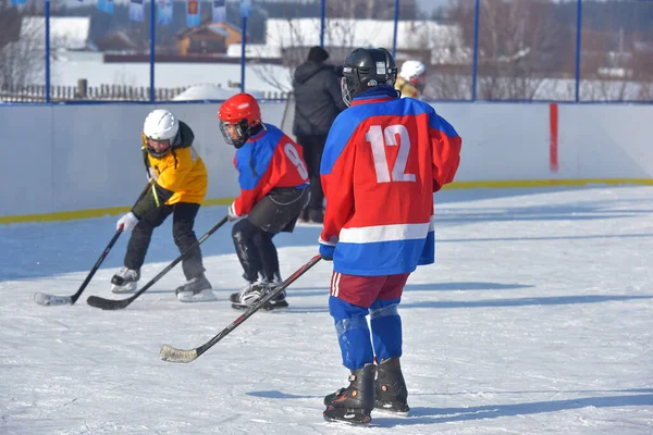 Rusya Kechevo 2021 Açık Havada Buz Hokeyi Oynamak — Stok fotoğraf