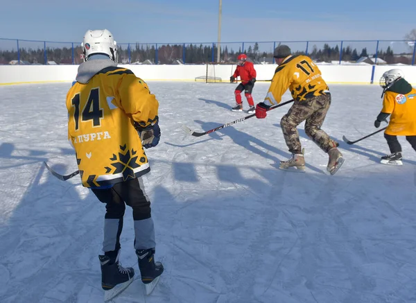 Rusia Kechevo 2021 Jugando Hockey Sobre Hielo Una Pista Hielo —  Fotos de Stock