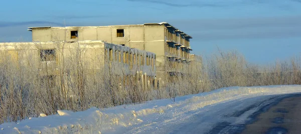 ロシア ヴォルクタ23 2021ソヴェツキーは 以前はヴォルクタの放棄されたマイクロ地区です コミ共和国の自治体 ヴォルクタ市 の都市型集落 — ストック写真