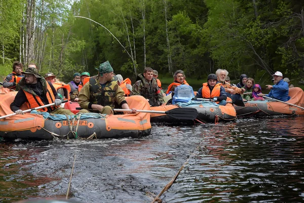 Karelia Region Rusko 2016 Turistická Rafting Nafukovacím Voru Řece Peřejí — Stock fotografie