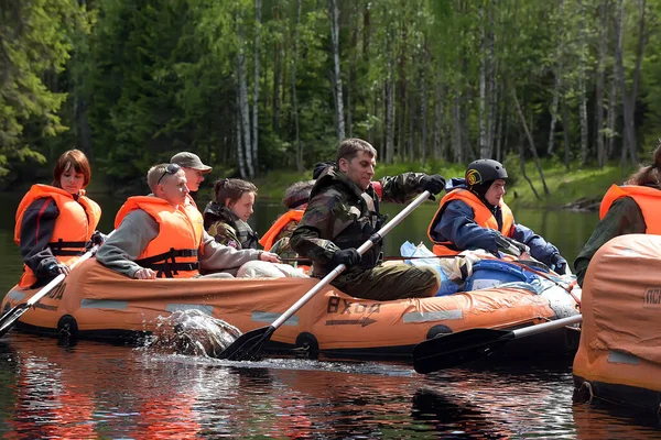 Karelia Region Rusko 2016 Turistická Rafting Nafukovacím Voru Řece Peřejí — Stock fotografie