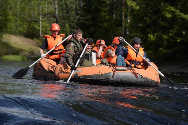 Karelia Region Oroszország 2016 Turista Rafting Egy Felfújható Tutajon Folyón — Stock Fotó