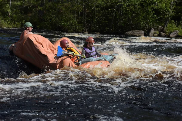 Region Karelia Russia 2016 Spływ Tratwą Rzece Rzek Karelii — Zdjęcie stockowe