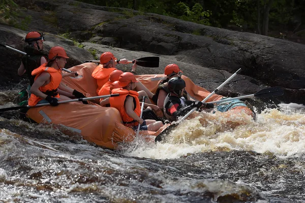 Karelia Region Oroszország 2016 Turista Rafting Egy Felfújható Tutajon Folyón — Stock Fotó