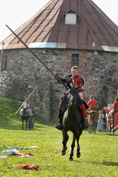 Russia San Pietroburgo 2016 Cavaliere Cavallo Armatura Militare Torneo Cavalleresco — Foto Stock