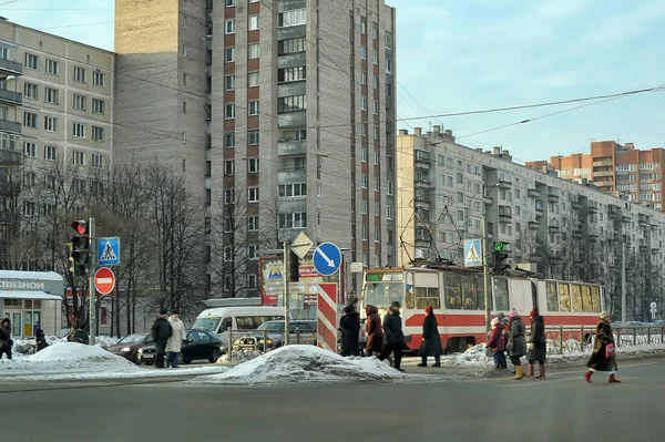 Россия Санкт Петербург 2019 Тамвей Другой Транспорт Городских Дорогах — стоковое фото
