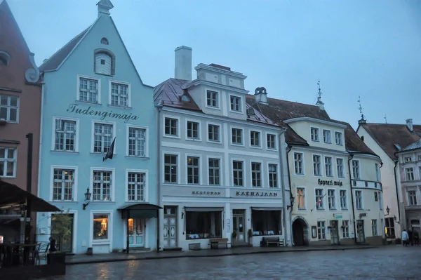 Estonia Tallinn 2016 Strade Deserte Della Vecchia Tallinn Mattino Presto — Foto Stock