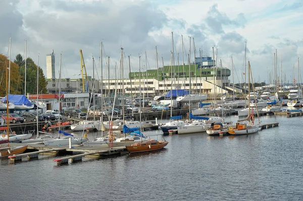 Tallinn Estland 2016 Parken Von Kleinen Schiffen Yachten Sommerhafen Maritimen — Stockfoto