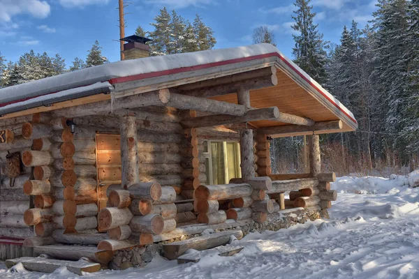 Wooden Cabin Log House Pine Forest Winter Landscape — Stockfoto