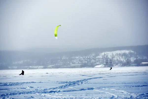 Petrozavodsk Ρωσια 2021 Εκπαίδευση Αθλητών Kiting Χειμερινή Ηλιόλουστη Μέρα Στη — Φωτογραφία Αρχείου