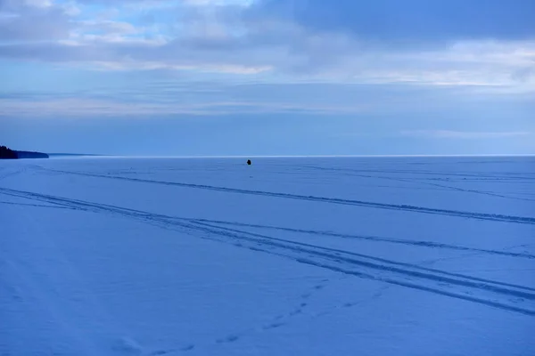 Oněgské Jezero Zimě Pokryté Sněhem Ledem — Stock fotografie