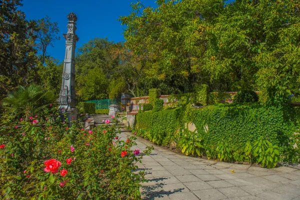 Het Architectonische Element Van Een Prachtig Park Paleis Massandra 2020 — Stockfoto