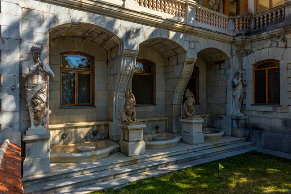 Crimea Massandra 2020 Sculptures Chimeras Decorating Massandra Palace — Stock Photo, Image