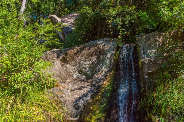 Künstlicher Wasserfall Woronzow Park Der Stadt Jalta Auf Der Halbinsel — Stockfoto