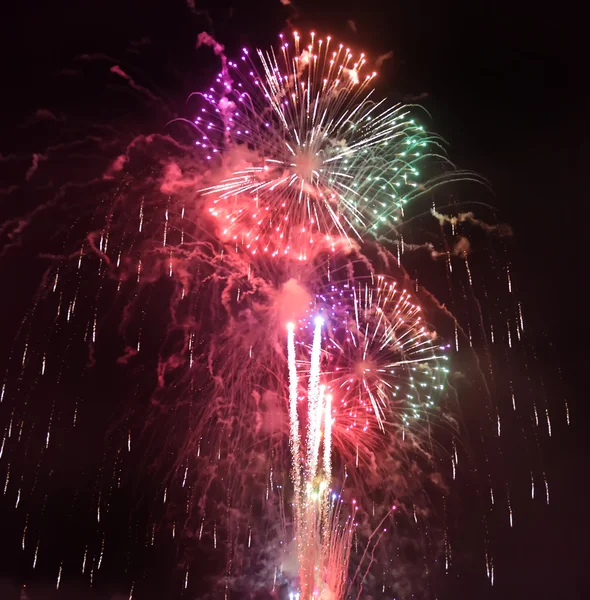 Fireworks in the dark sky — Stock Photo, Image