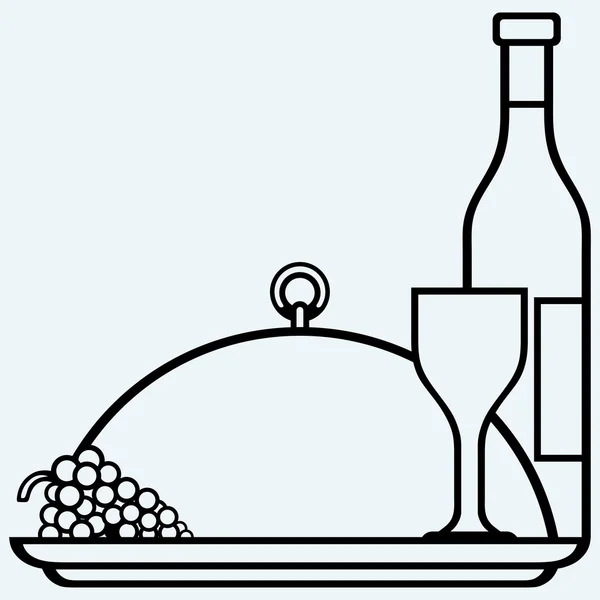 Виноград, бутылки и бокалы вина на круглом подносе — стоковый вектор